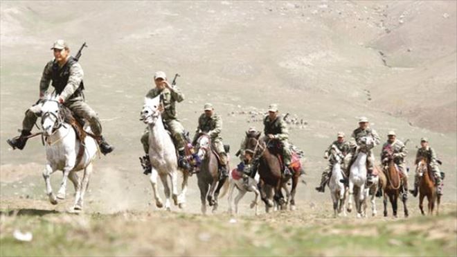 KIRGIZ TÜRKLERİ PKK´YA GEÇİT VERMİYOR