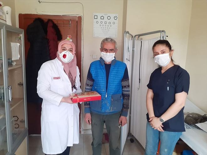 ESNAFTAN SAĞLIKÇILARA DESTEK