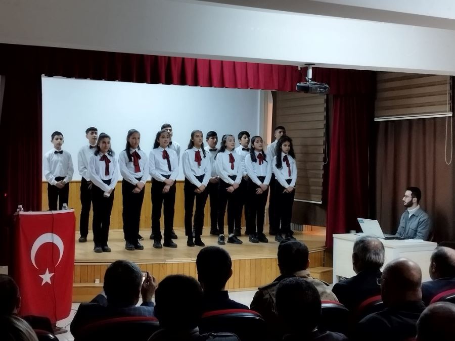 LİSE ÖĞRENCİLERİNDEN 12 MART PROGRAMI 