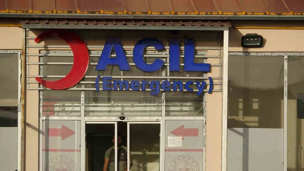 25 ÖĞRENCİ GIDADAN ZEHİRLENDİ
