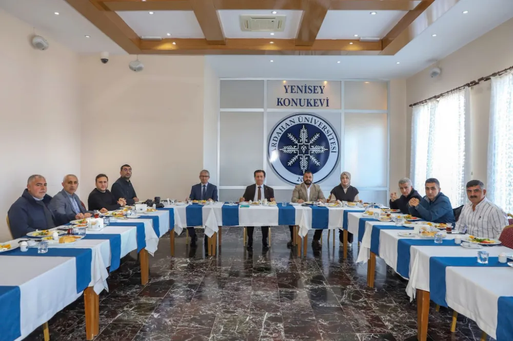 Rektör Eminoğlu, Basınla Bir Araya Geldi