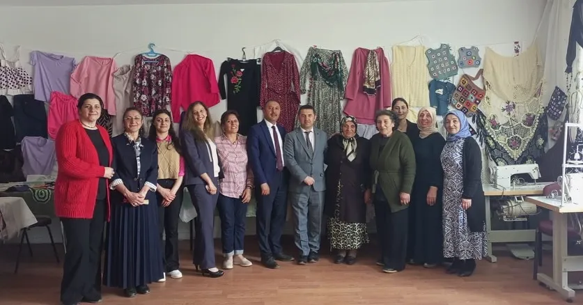 Halk Eğitim Müdürlüğünden Yıl Sonu Sergisi