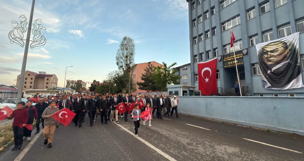 15 Temmuz Demokrasi ve Milli Birlik Günü kutlamalarına yoğun katılım
