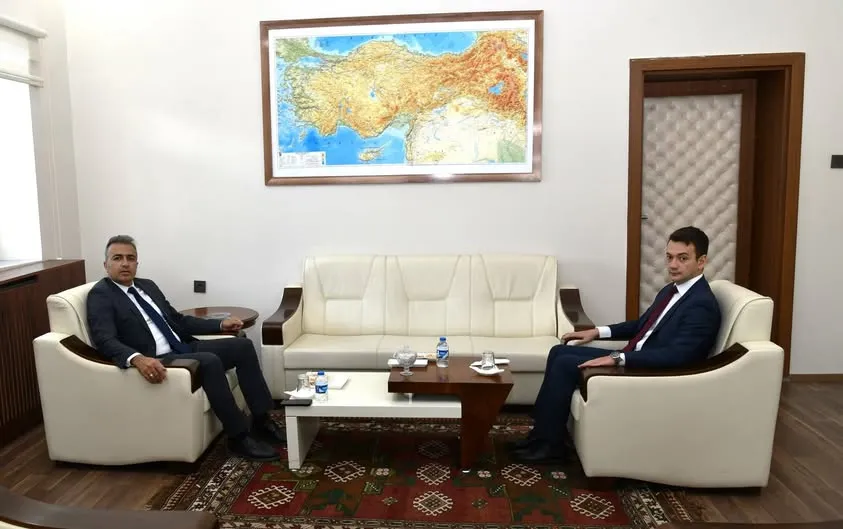 Vali Çiçekten Kaymakam Aytürke hayırlı olsun ziyareti