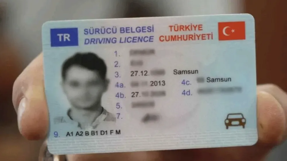 ESKİ TİP EHLİYETLERİ YENİLEME ÜCRETİ 7 BİN 438 TL